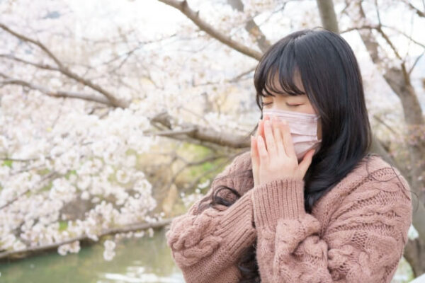 春にむくみがひどくなるのはなぜ？